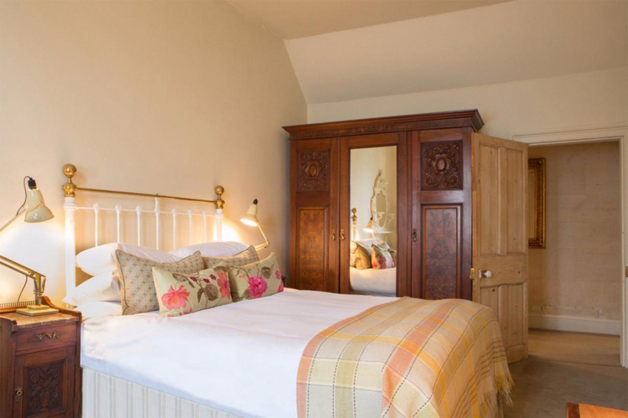 Woolley Grange - A Luxury Family Hotel Bradford-On-Avon Room photo